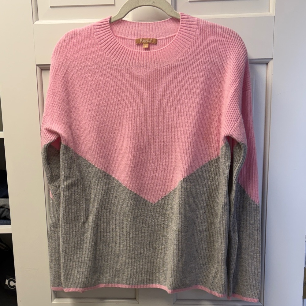 Kier + J 100% cashmere Pink and Gray Women's Sweater